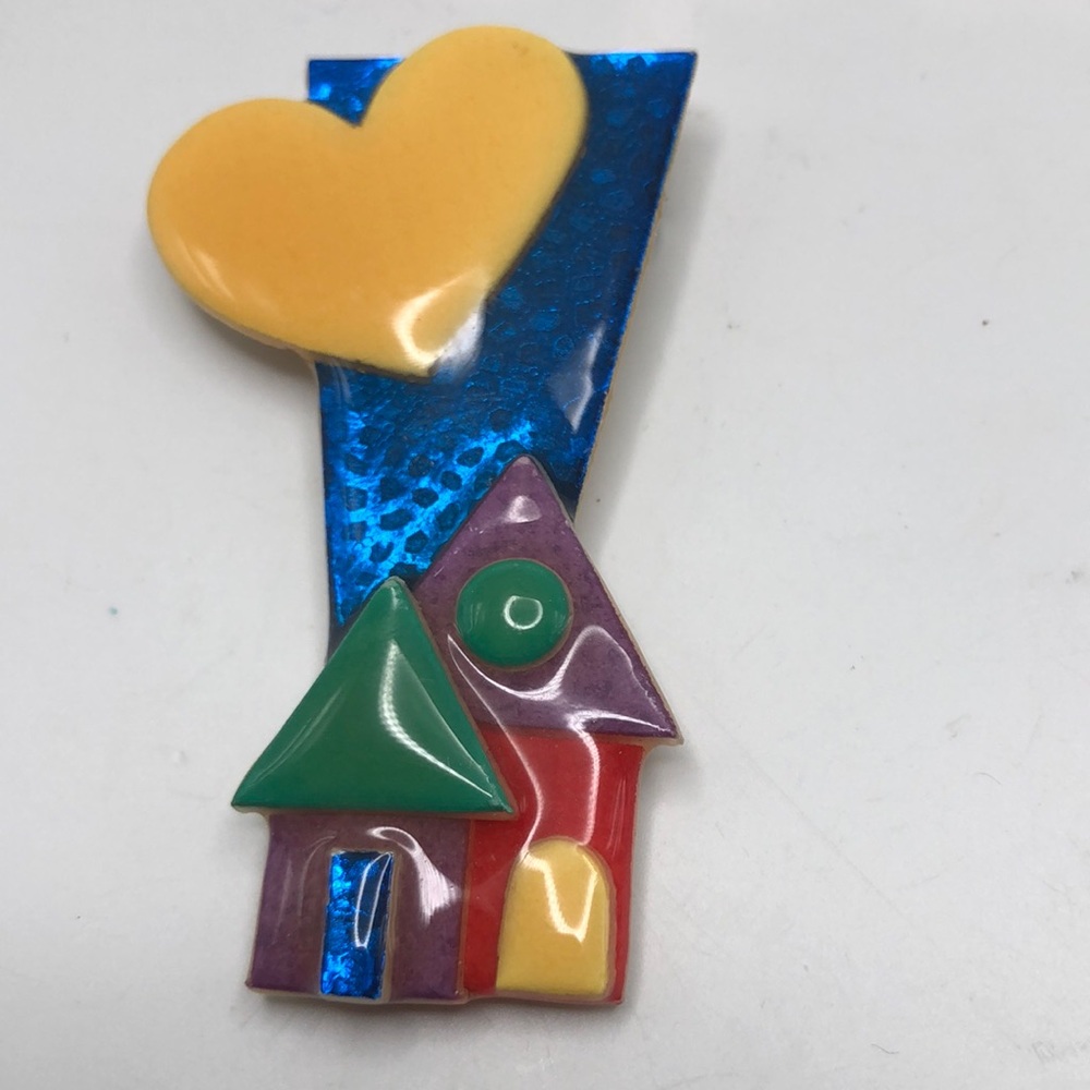 VTG House Pin by Lucinda